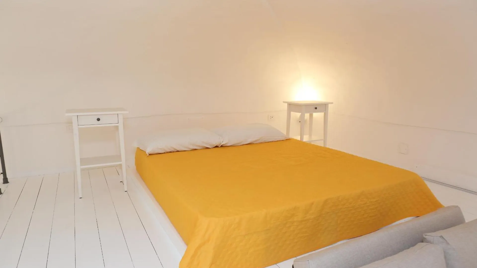 Cefalu Dream 0*,  İtalya